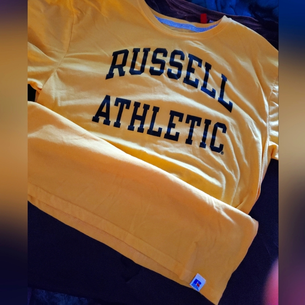 80's VINTAGE Russell athletic t shirt Size medium